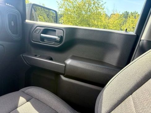 Used 2026 Chevrolet Silverado 1500 Custom AWD/4WD image 24