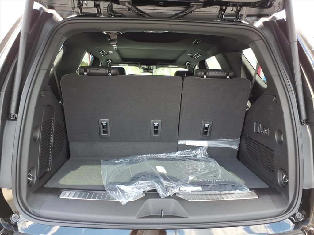 New 2026 Chevrolet Tahoe High Country w/ Sun And Tow Package AWD/4WD image 15
