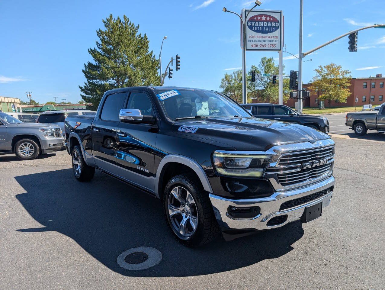 Used 2020 RAM 1500 Laramie AWD/4WD image 1