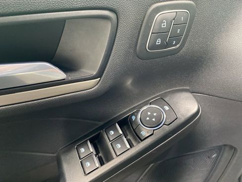 Used 2022 Ford Escape SEL w/ Technology Package AWD/4WD image 17