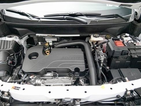 New 2026 Chevrolet Equinox LT w/ Convenience Package II image 12