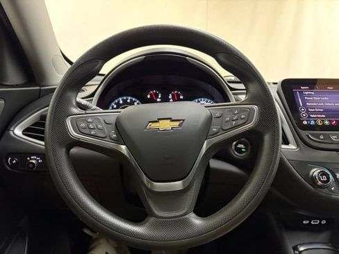 Used 2023 Chevrolet Malibu LT FWD image 57