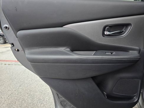 Used 2020 Nissan Murano SL FWD image 11
