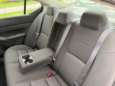 Used 2025 Nissan Altima 2.5 SV image 38