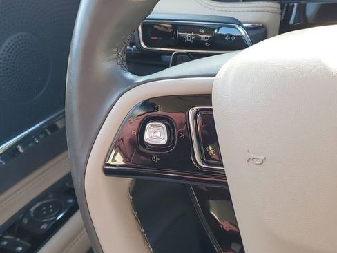 Certified 2023 Lincoln Corsair Reserve w/ Equipment Group 201A image 14