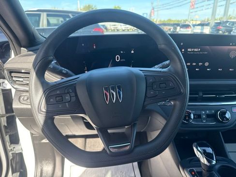 Used 2026 Buick Envista Preferred FWD image 15
