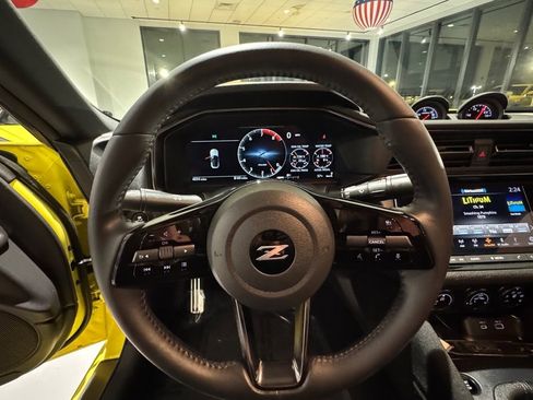 Used 2024 Nissan Z Sport w/ Floor Mat Package image 35