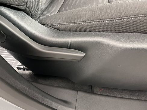 New 2026 Chevrolet Equinox LT w/ Safety and Technology Package FWD image 9