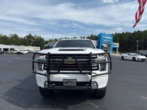 Used 2023 Chevrolet Silverado 2500 High Country w/ LPO, Hitch Package AWD/4WD image 8