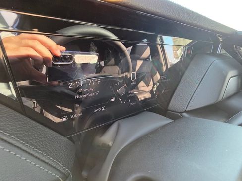 New 2026 GMC Yukon XL Denali w/ Sun & Power Step Package image 13