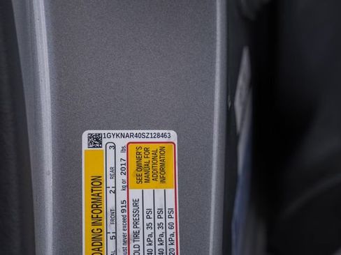 Used 2025 Cadillac XT5 Luxury FWD image 39