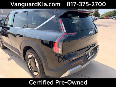 Used 2024 Kia EV9 Wind AWD/4WD image 2