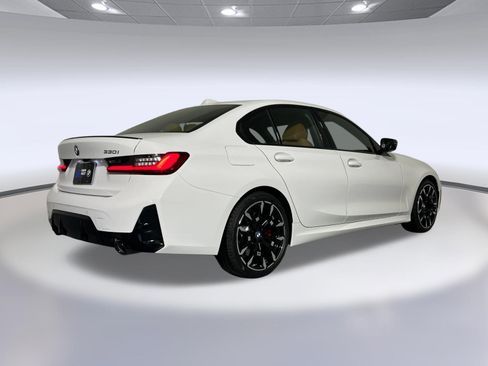 Used 2026 BMW 330i Sedan RWD image 8