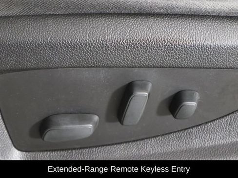 Used 2017 Chevrolet Tahoe 4WD image 22
