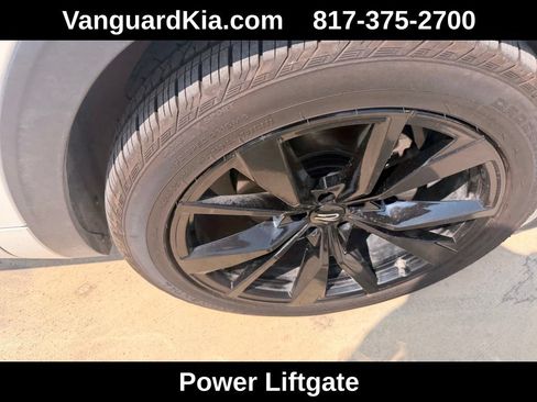 Used 2024 Volkswagen Atlas SEL Premium R-Line AWD/4WD image 11