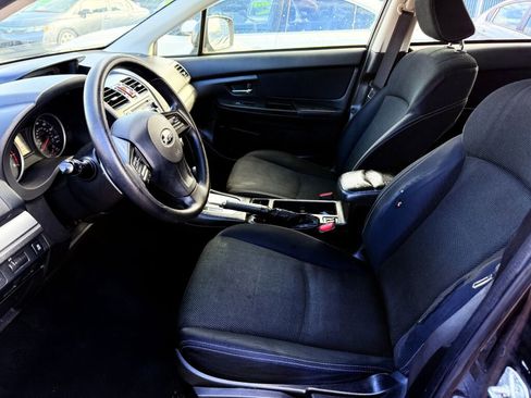 Used 2013 Subaru Crosstrek 2.0i Premium image 8