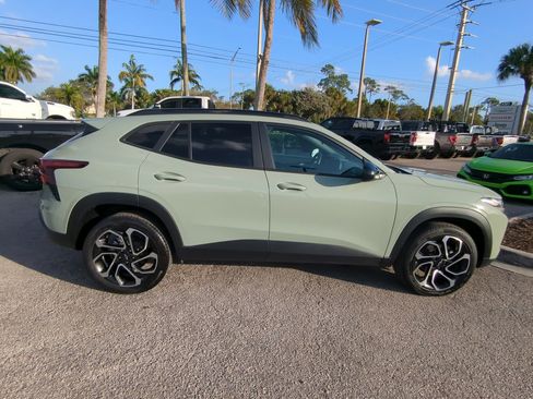 Used 2024 Chevrolet Trax RS w/ Driver Confidence Package image 4