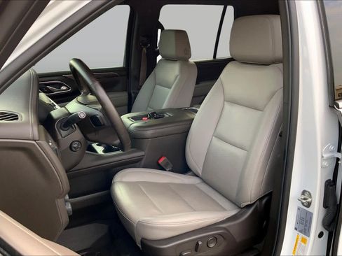 Used 2023 Chevrolet Tahoe LT w/ Luxury Package RWD image 8