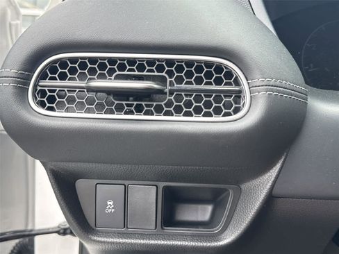 Used 2026 Honda HR-V EX-L image 32