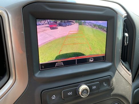 Used 2023 Chevrolet Silverado 1500 Custom AWD/4WD image 19