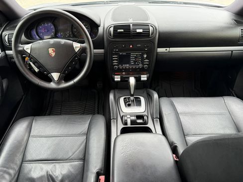 Used 2010 Porsche Cayenne AWD/4WD image 12
