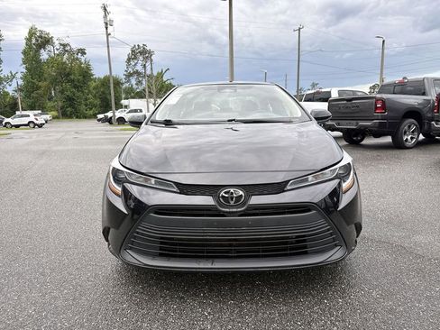 Used 2024 Toyota Corolla LE FWD image 9