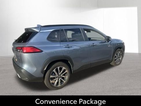 Used 2024 Toyota Corolla Cross XLE w/ Convenience Package AWD/4WD image 7