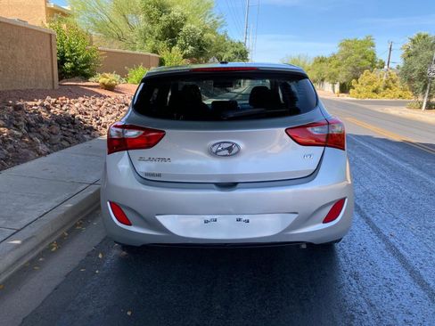 Used 2014 Hyundai Elantra GT FWD image 9