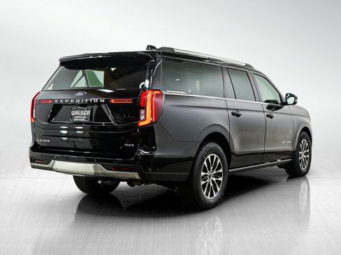 Used 2025 Ford Expedition Max Platinum AWD/4WD image 6