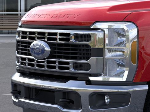 New 2026 Ford F350 XLT w/ FX4 Off-Road Package image 17