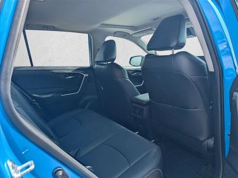 Used 2021 Toyota RAV4 XLE Premium FWD image 14
