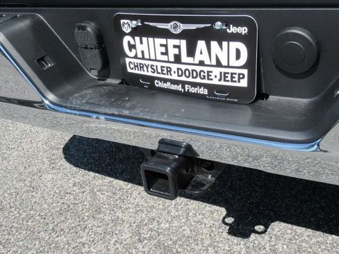 Used 2024 Chevrolet Silverado 1500 LT AWD/4WD image 31