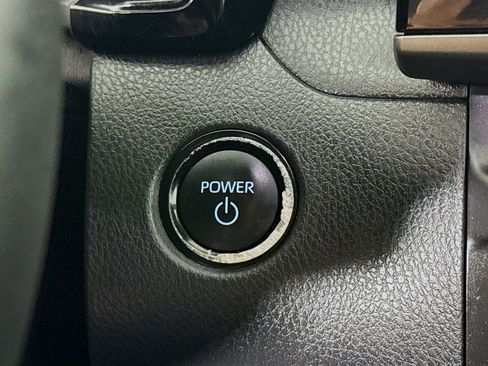 Used 2025 Toyota Camry SE image 20