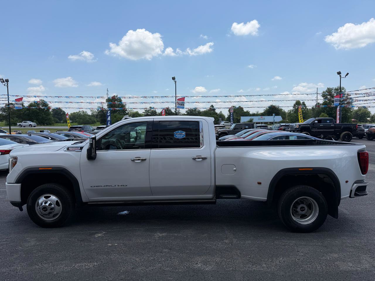 Used 2022 GMC Sierra 3500 Denali w/ Denali Ultimate Package AWD/4WD image 10