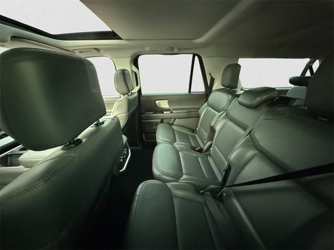 Certified 2025 Ford Expedition Max Active image 8