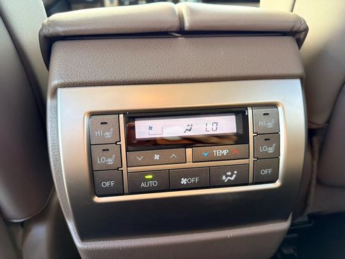 Used 2020 Lexus GX 460 Premium w/ Premium Package AWD/4WD image 17