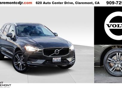 Used 2019 Volvo XC60 T6 Momentum w/ Premium Package