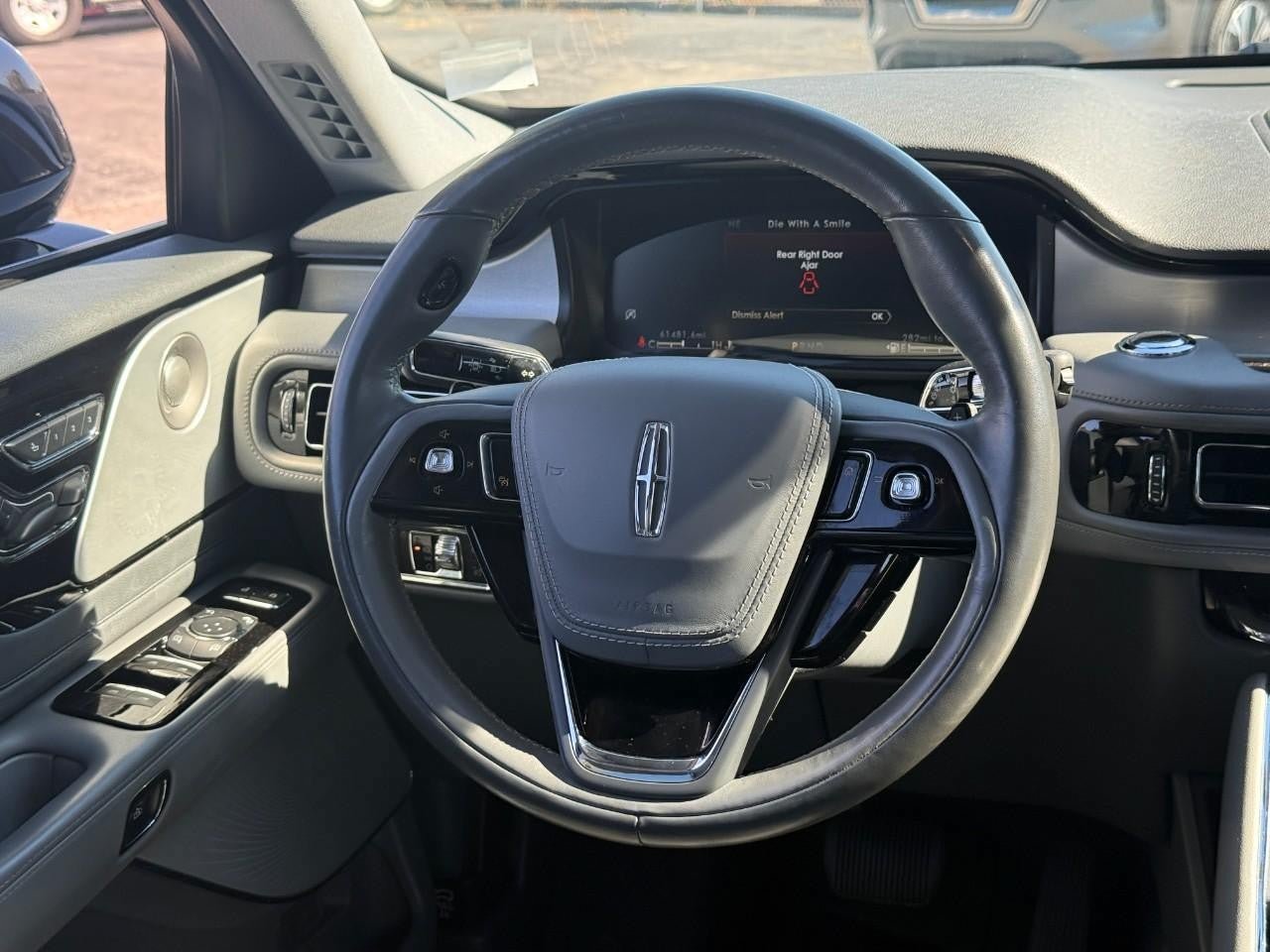 Used 2020 Lincoln Aviator Reserve w/ Equipment Group 202A AWD/4WD image 12