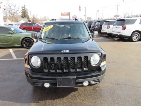 Used 2015 Jeep Patriot 4WD image 2