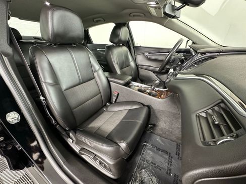 Used 2015 Chevrolet Impala LT image 6