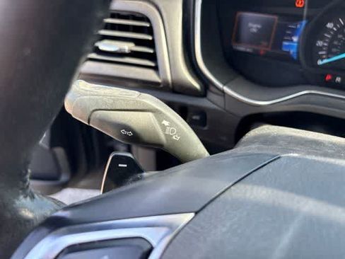 Used 2017 Ford Fusion Titanium FWD image 16