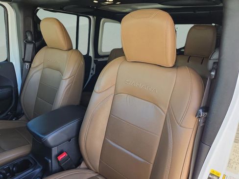 Certified 2020 Jeep Wrangler Unlimited Sahara w/ Safety Group image 29