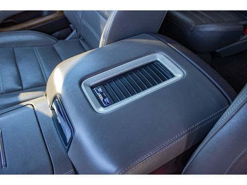 Used 2020 GMC Yukon Denali w/ Open Road Package AWD/4WD image 35