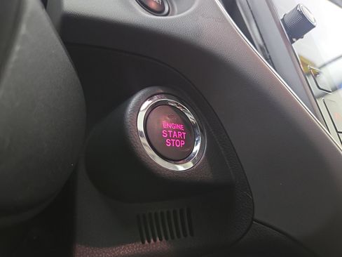 Used 2024 Subaru Crosstrek 2.0i Premium image 25