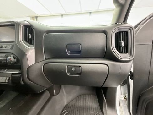Used 2020 Chevrolet Silverado 2500 Custom w/ Custom Convenience Package AWD/4WD image 10