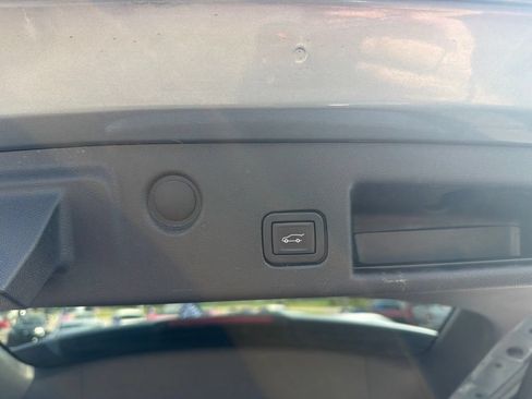 Used 2024 Chevrolet Equinox RS FWD image 14