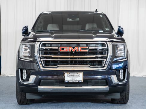 Used 2023 GMC Yukon XL SLT w/ SLT Premium Package image 2