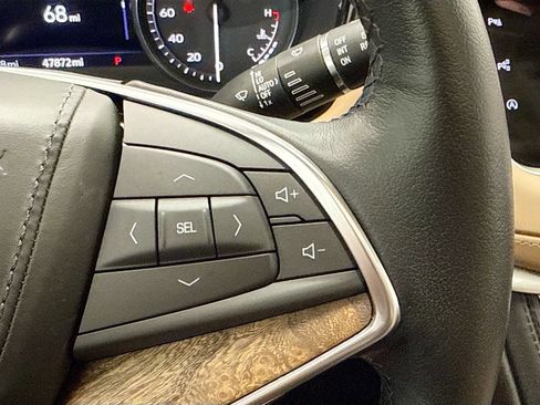 Used 2024 Cadillac XT5 Premium Luxury w/ Platinum Package FWD image 12