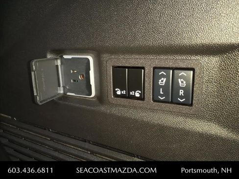 Used 2024 GMC Yukon AT4 w/ Technology Package image 14