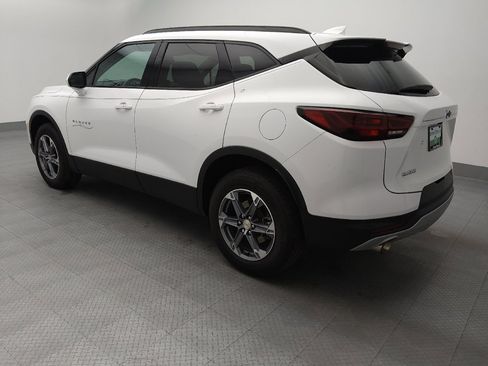 Used 2024 Chevrolet Blazer LT w/ Convenience Package FWD image 3